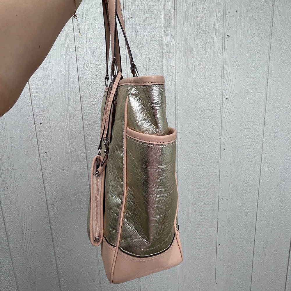 Coach Metallic Gallery Tote with wristlet - Picture 4 of 11